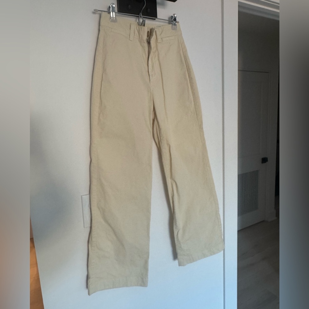 GAP Women’s High Rise Tan / Yellow Chino Pants